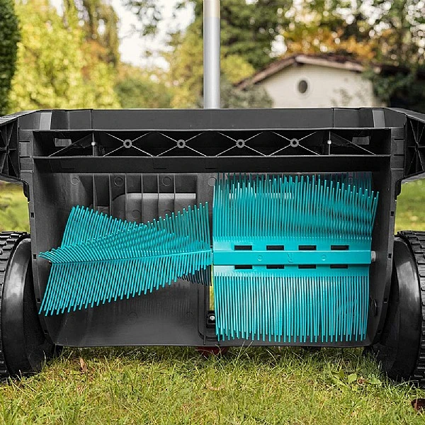 Gardena Leaf & Grass Collector 8 Gardena Leaf & Grass Collector - Image 6