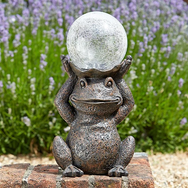 Smart Solar Gazing Frog Statue 5 Smart Solar Gazing Frog Statue - Image 3
