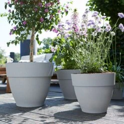 Elho Vibia Campana 35cm Round Planter (Various Colours) -Outdoor Garden Care VIBCAMRND35 4